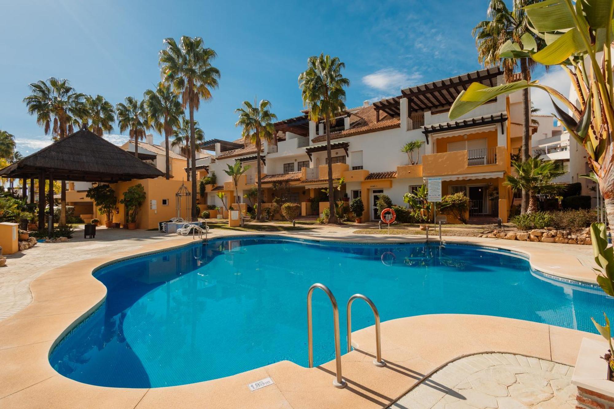 Renovated Apartment With Garden And Direct Beach Access, Marbella East Eksteriør billede