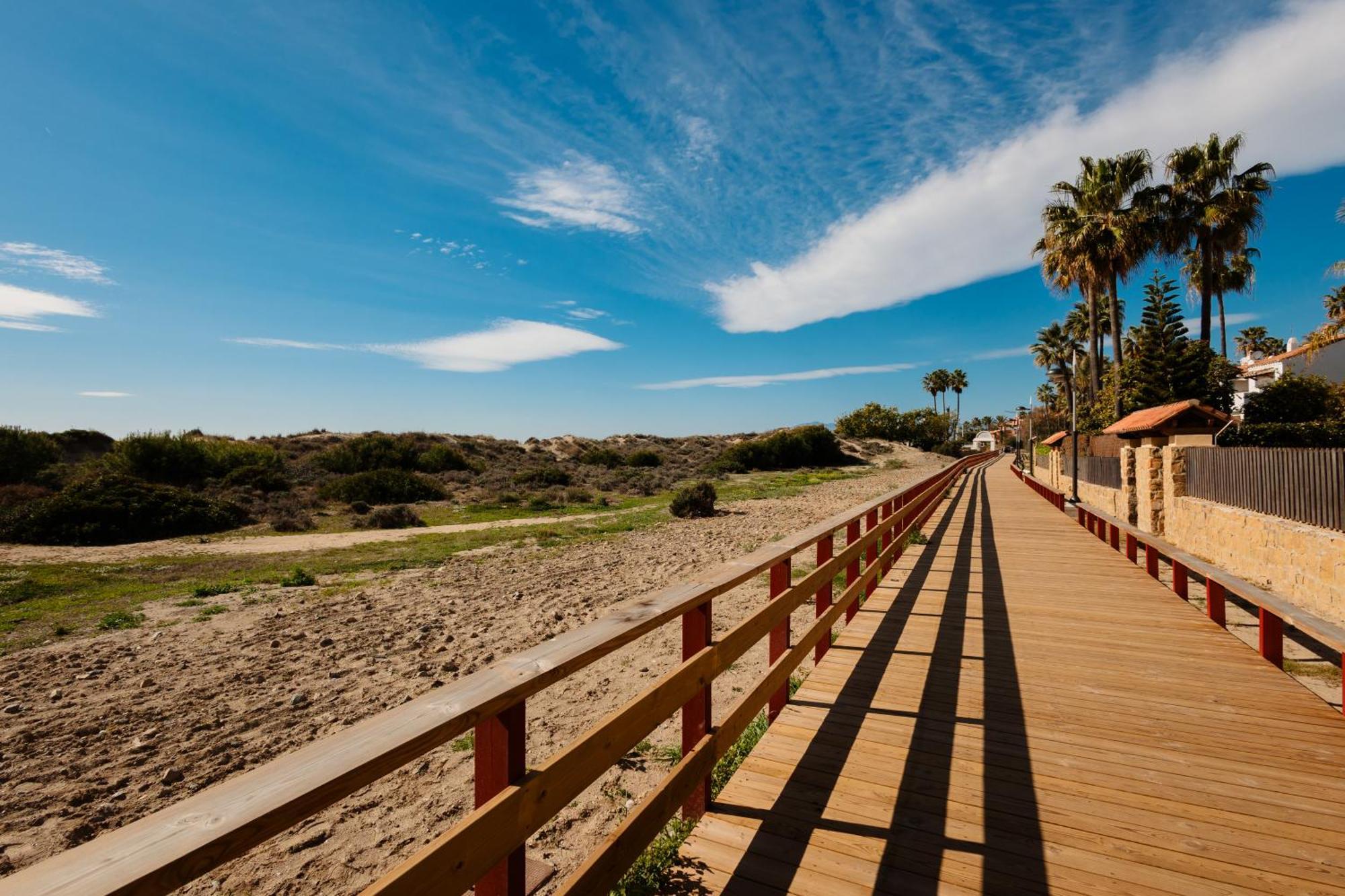 Renovated Apartment With Garden And Direct Beach Access, Marbella East Eksteriør billede