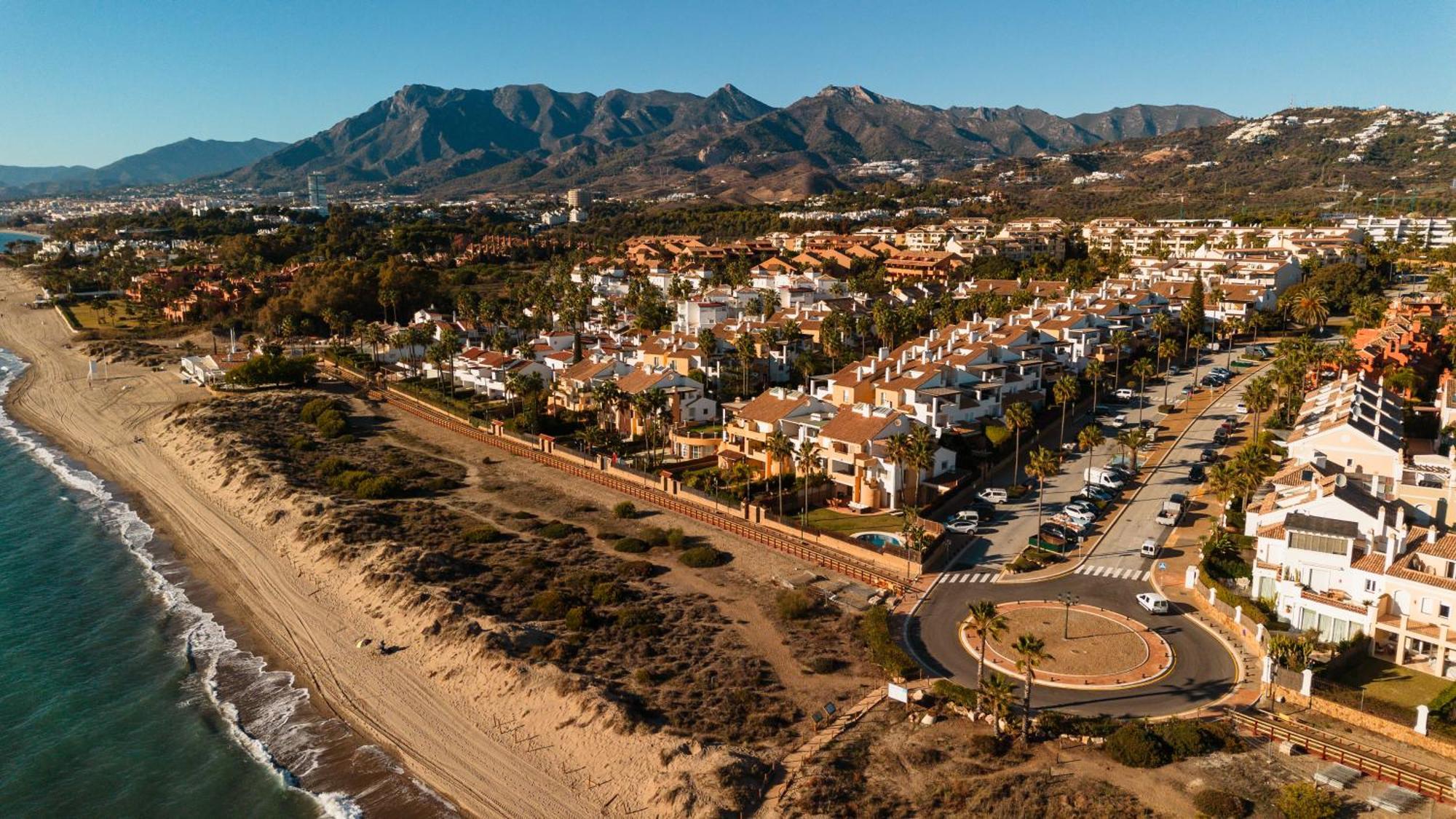 Renovated Apartment With Garden And Direct Beach Access, Marbella East Eksteriør billede