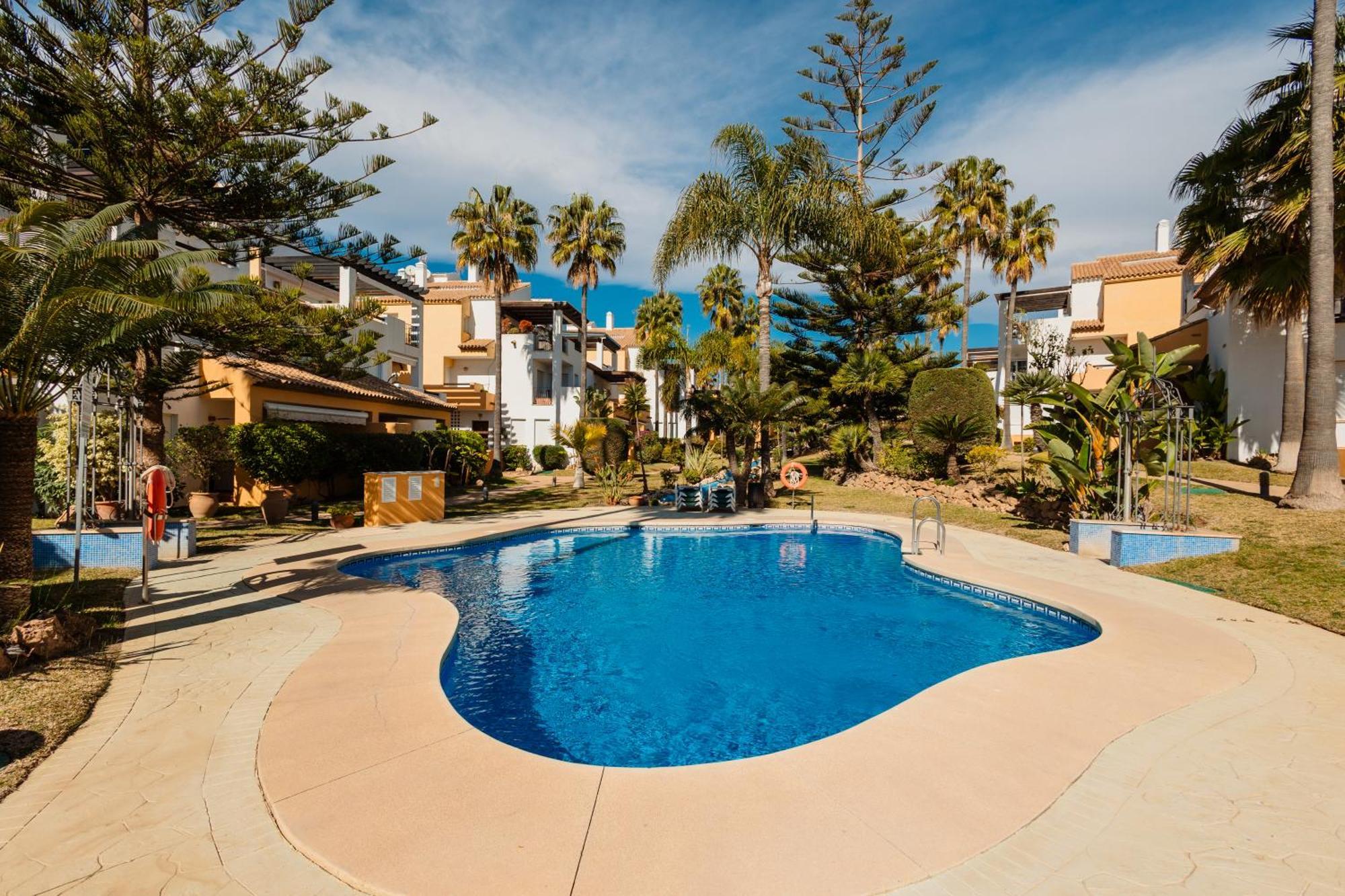 Renovated Apartment With Garden And Direct Beach Access, Marbella East Eksteriør billede